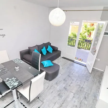Marjana - Two Bedroom With Terrace And Partial Sea...